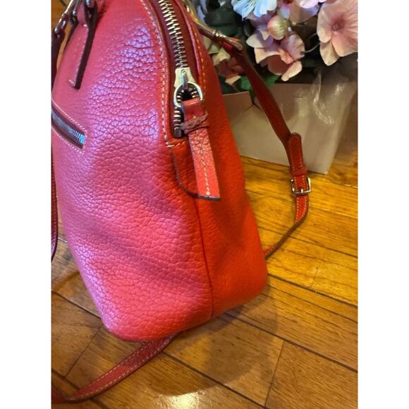 AS IS DOONEY AND BOURKE MADELINE PEBBLE LEATHER ZIP AROUND TOTE BAG (pu1100 - Picture 4 of 10